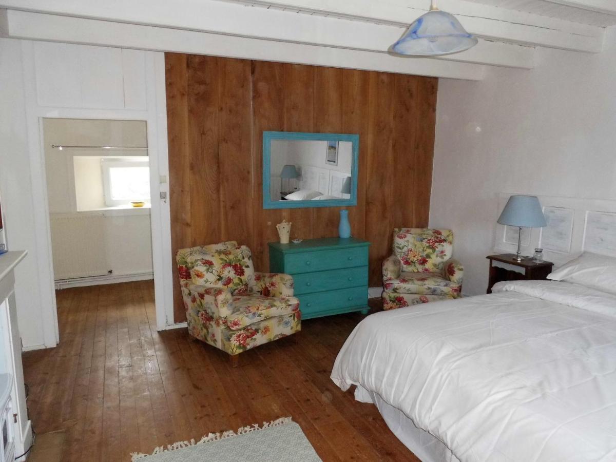 Bed and Breakfast La Bicyclette Bleue Montpinchon Екстер'єр фото