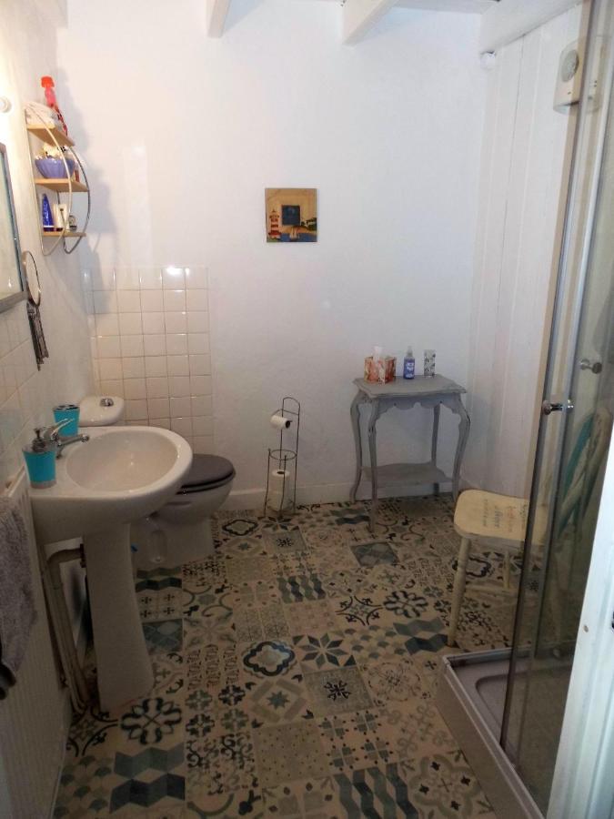 Bed and Breakfast La Bicyclette Bleue Montpinchon Екстер'єр фото