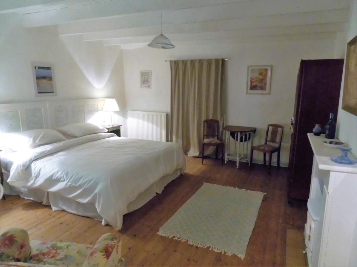 Bed and Breakfast La Bicyclette Bleue Montpinchon Екстер'єр фото