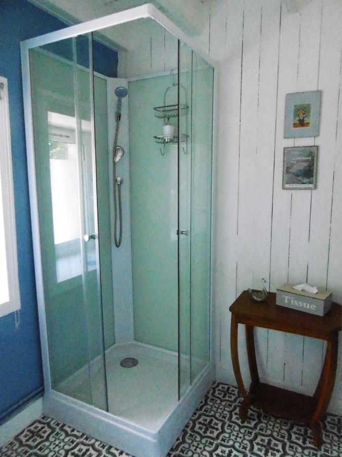 Bed and Breakfast La Bicyclette Bleue Montpinchon Екстер'єр фото