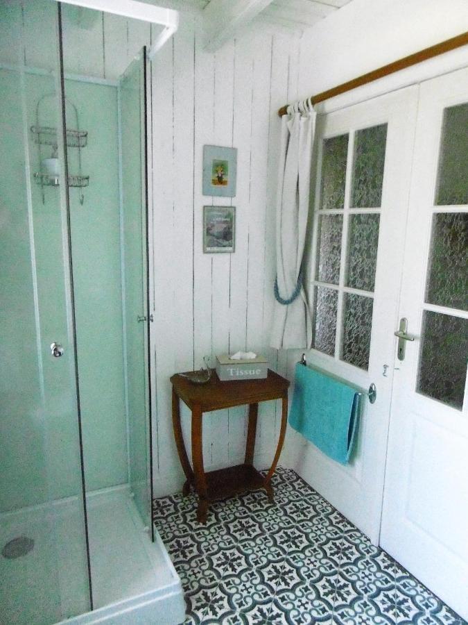 Bed and Breakfast La Bicyclette Bleue Montpinchon Екстер'єр фото