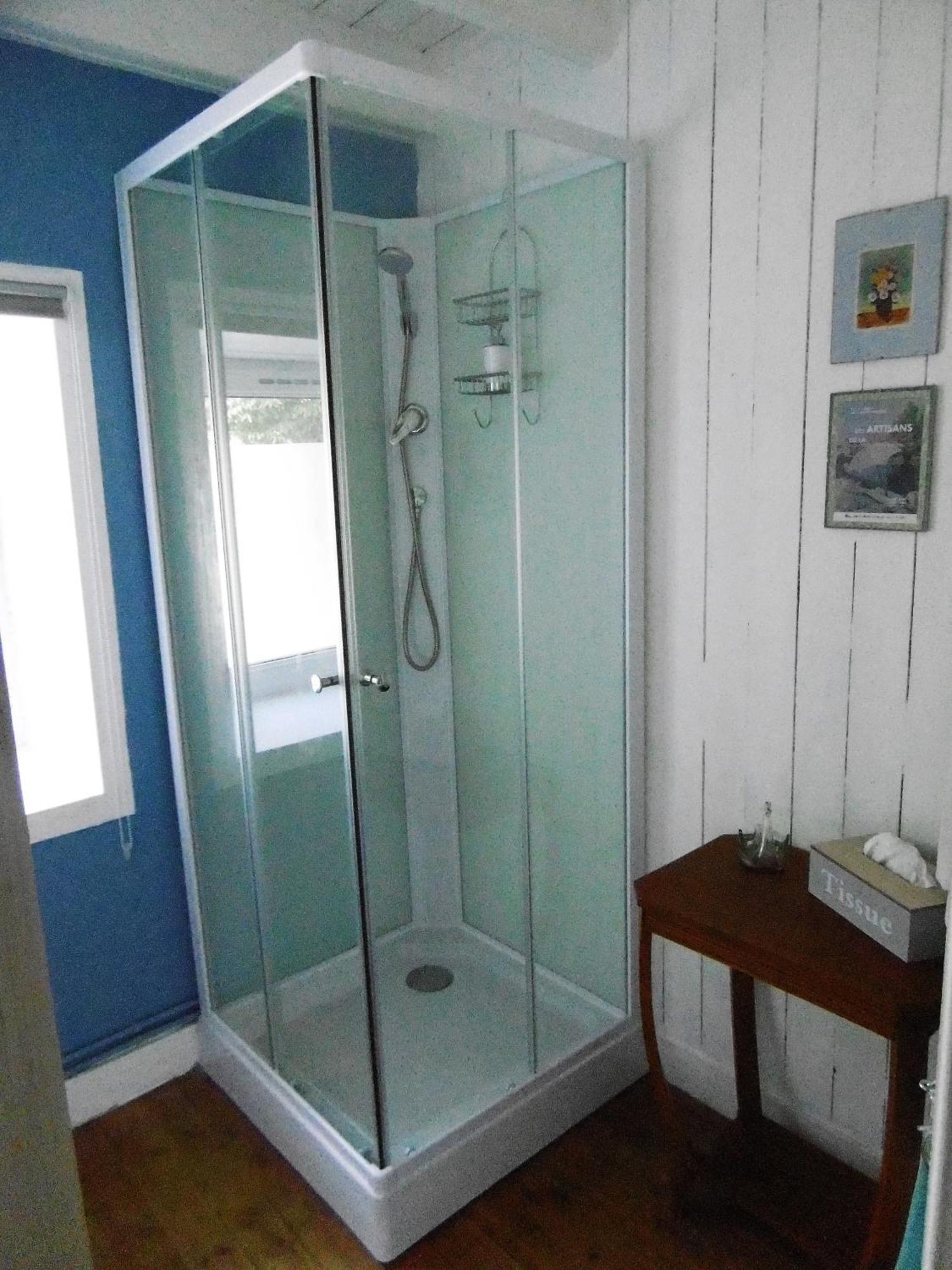 Bed and Breakfast La Bicyclette Bleue Montpinchon Екстер'єр фото